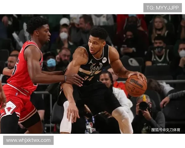 NBA杯雄鹿凭字母哥爆发主场强势击退公牛稳获关键晋级重要胜利