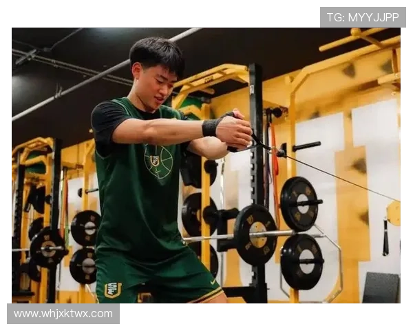 赵维伦在旧金山大学训练照曝光展现强壮身材引发网友热议 赵维伦在旧金山大学训练照曝光展现强壮身材引发网友热议